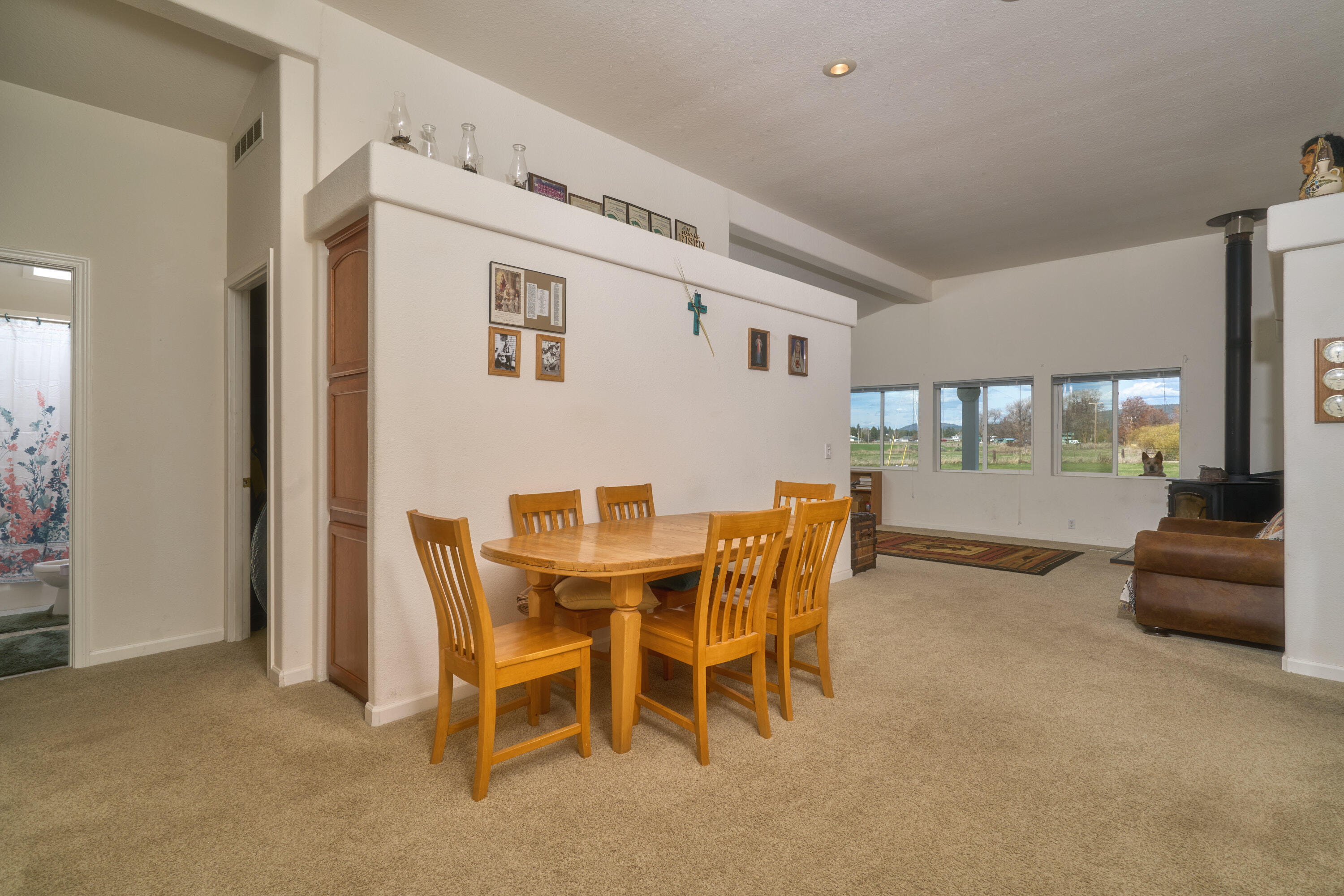32154 Modoc Point Road Chiloquin, OR 97624 - Photo 14 of 34 32154 Modoc Point Rd in Chiloquin_14