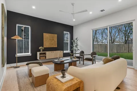$1,189,369 | 4527 Clawson Road, Austin, TX 78745