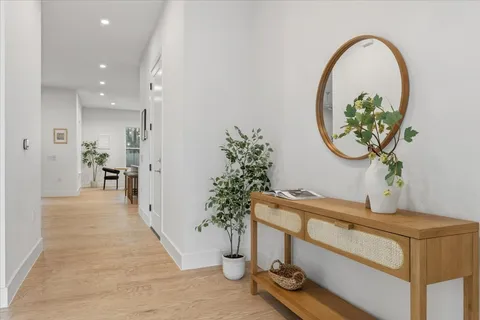 $1,189,369 | 4527 Clawson Road, Austin, TX 78745