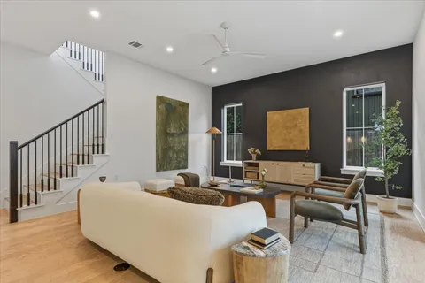 $1,189,369 | 4527 Clawson Road, Austin, TX 78745