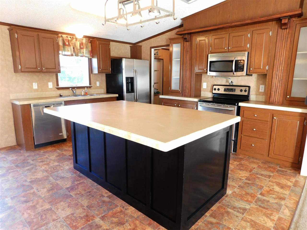 1723 Vassar Road Orlando, OK 73073 - Photo 4 of 18 Gallery Image 4