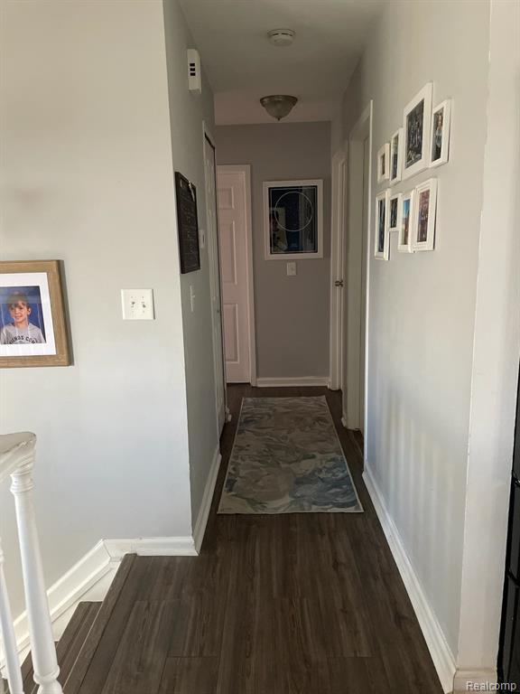22271 Derby Road Woodhaven, MI 48183 - Photo 10 of 23