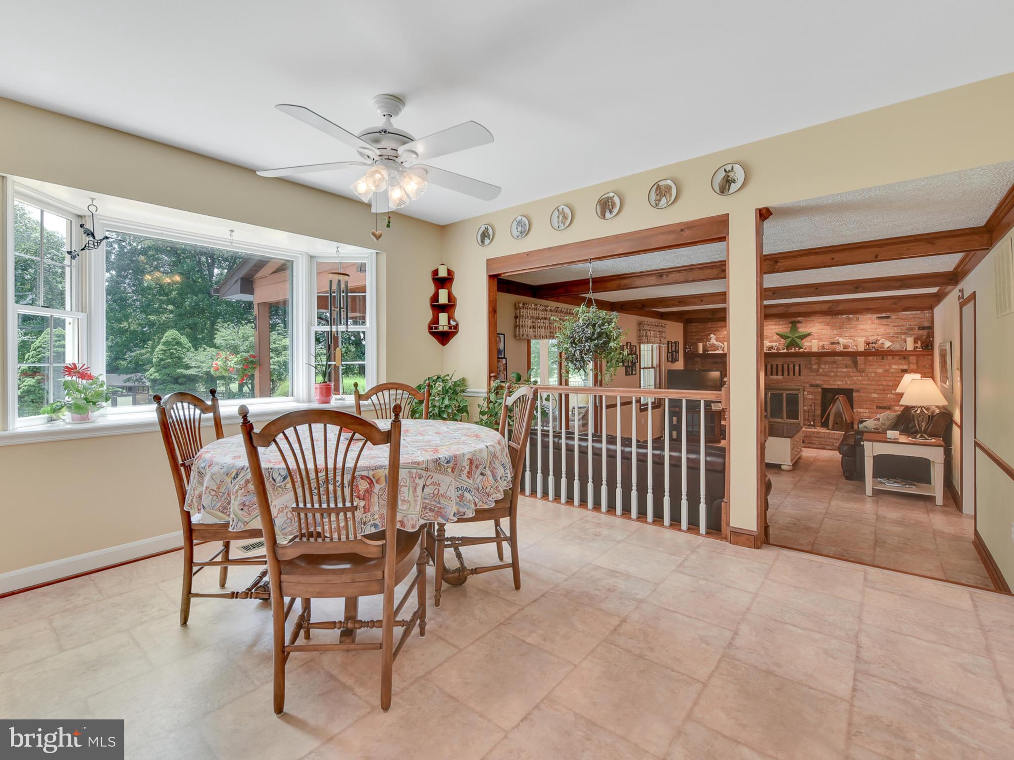 4300 Damascus Road Laytonsville, MD 20882 - Photo 17 of 61 Table space in kitchen