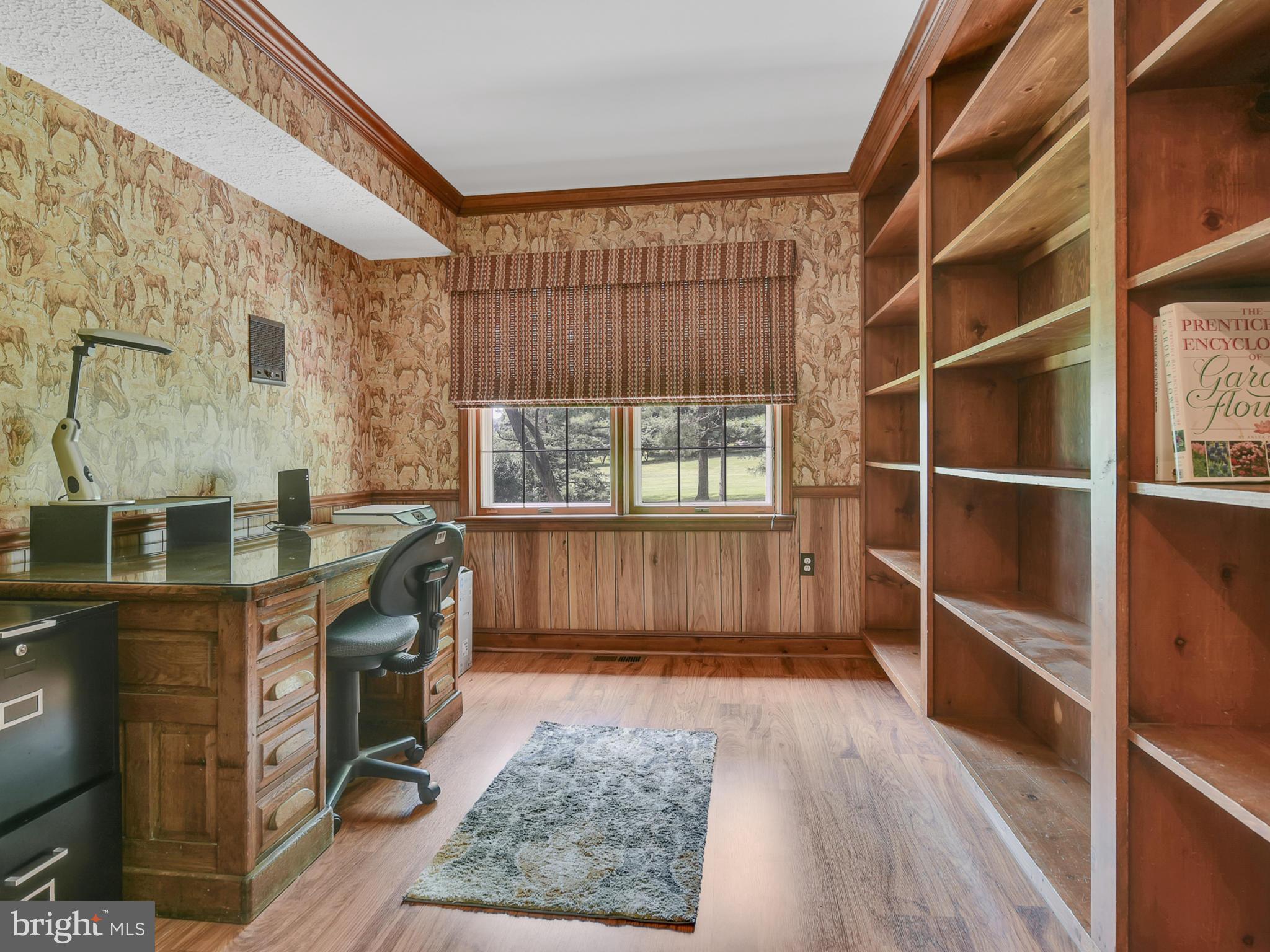 4300 Damascus Road Laytonsville, MD 20882 - Photo 22 of 61 Office on main level with built in shelving