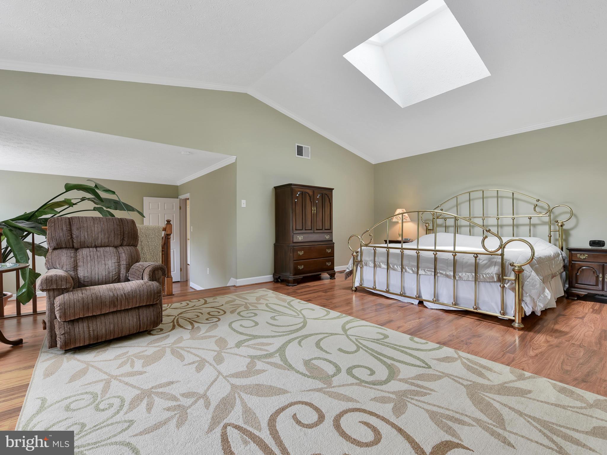 4300 Damascus Road Laytonsville, MD 20882 - Photo 24 of 61 Master bedroom
