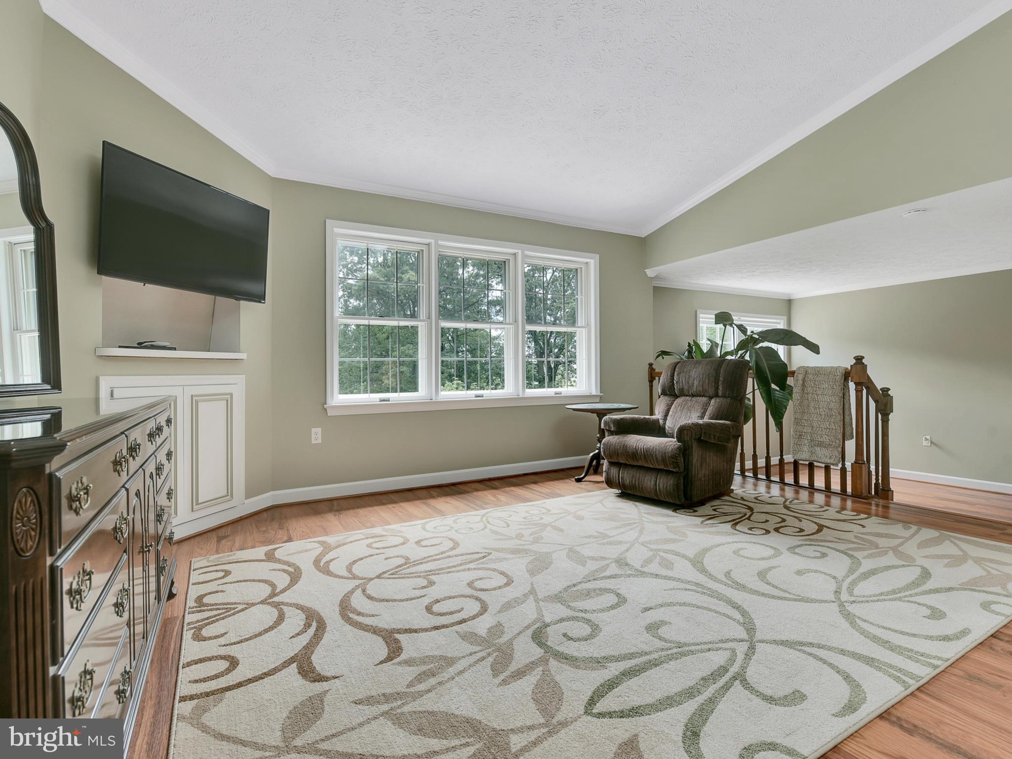 4300 Damascus Road Laytonsville, MD 20882 - Photo 25 of 61 Master bedroom