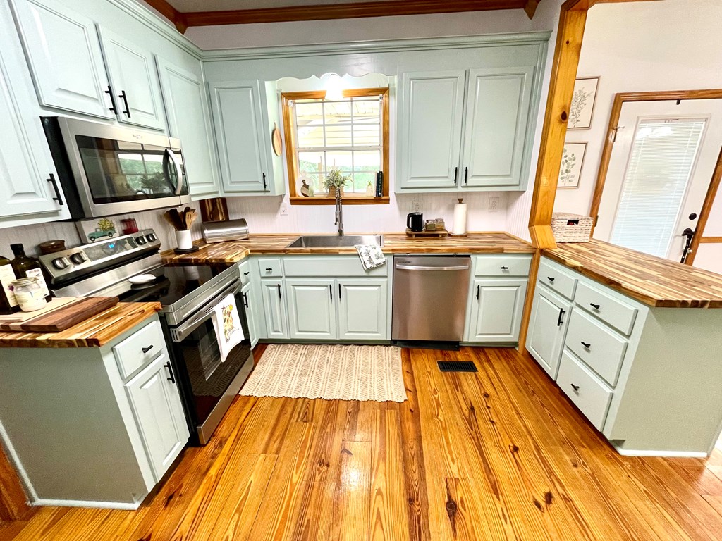 842 Skipper Road Dothan, AL 36301 - Photo 16 of 56 Look At this Kitchen Remodel!