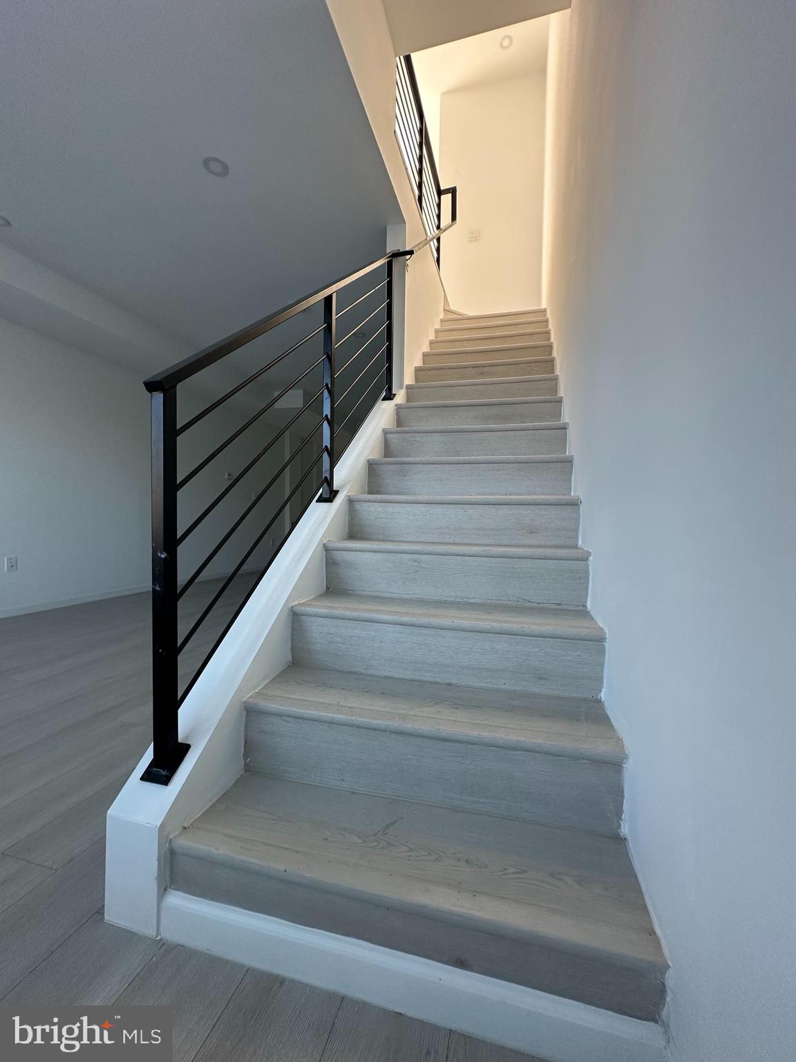 1925 H Street Northeast, Unit 3 Washington, DC 20002 - Photo 11 of 33 a view of entryway