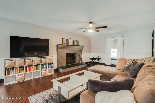 $3,100 | 311 Westview Drive, Biloxi, MS 39531