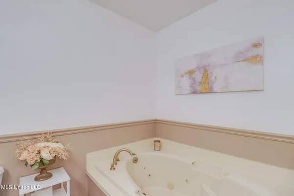$3,100 | 311 Westview Drive, Biloxi, MS 39531