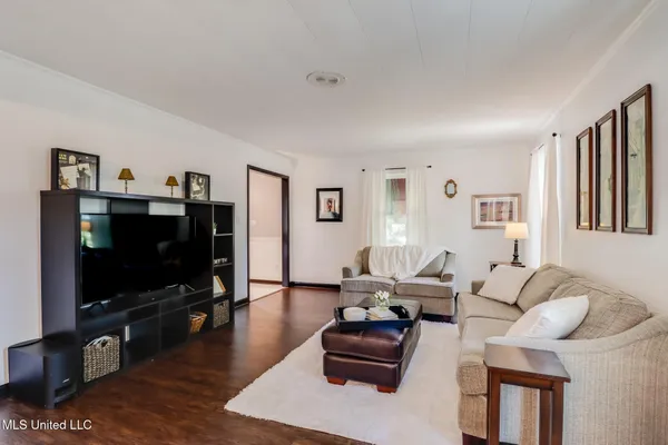 $3,100 | 311 Westview Drive, Biloxi, MS 39531