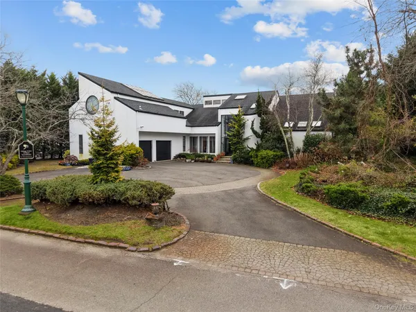 $4,540,000 | 1010 Seawane Drive, Hewlett, NY 11557