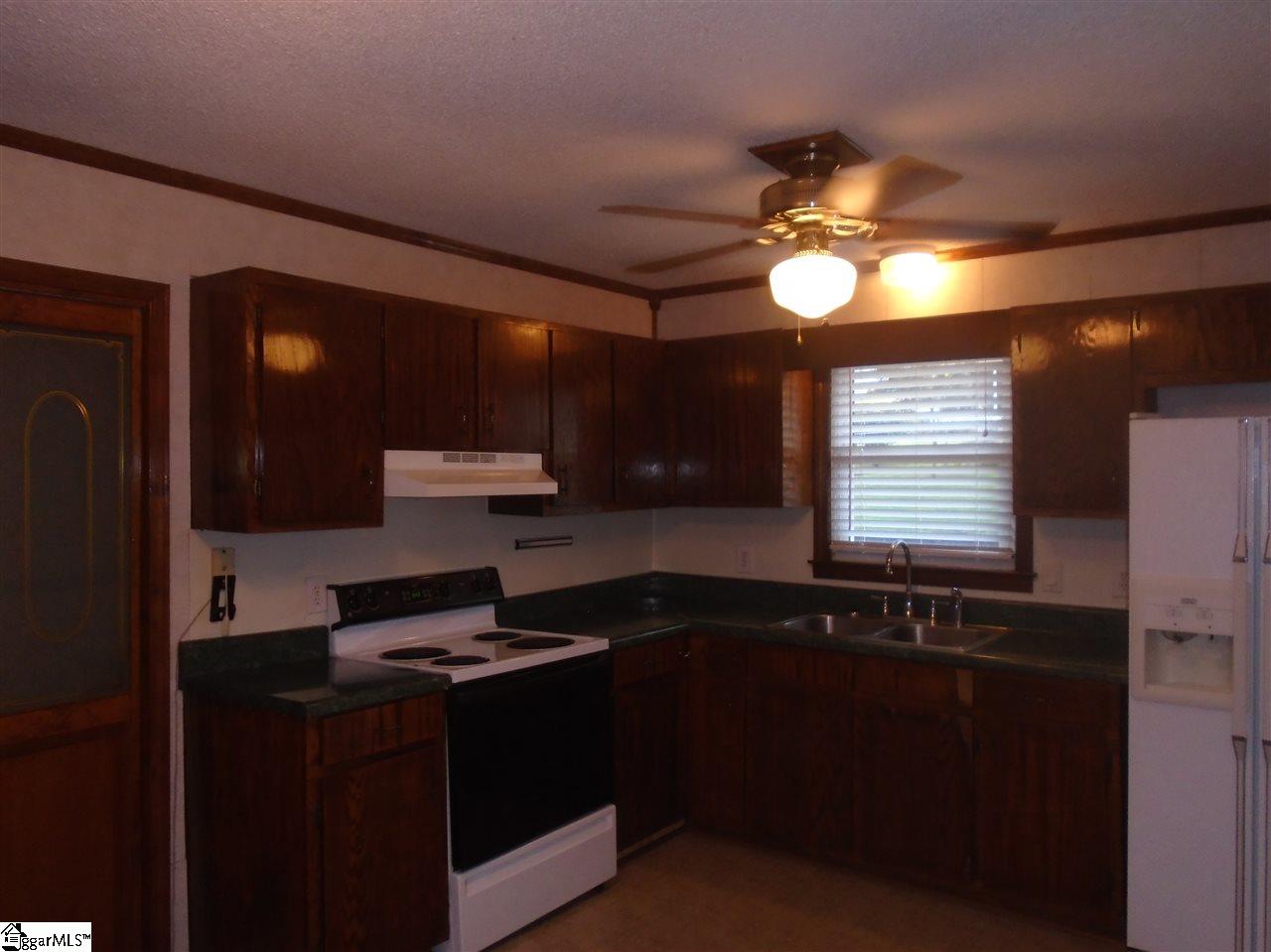 316 Jamestown Road Easley, SC 29640 - Photo 6 of 23