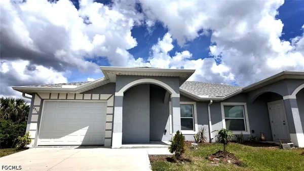 $2,000 | 4518 14th Street Southwest, Lehigh Acres, FL 33973