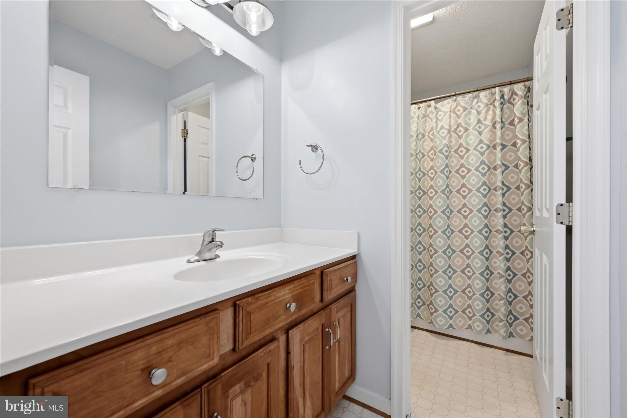 237 Asbury Road Winchester, VA 22602 - Photo 23 of 41 Guest Bathroom