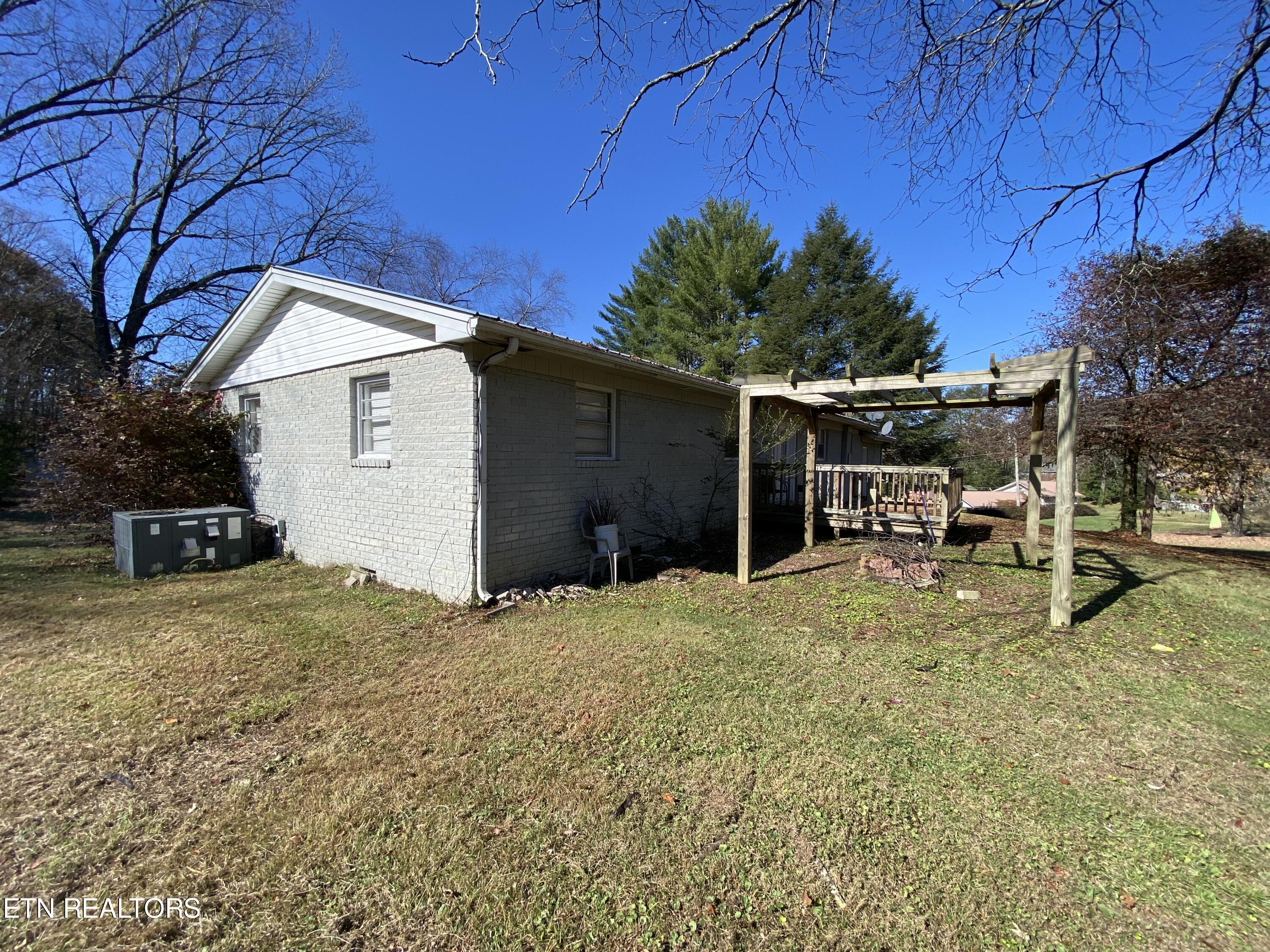 1821 Marcum Road Oneida, TN 37841 - Photo 4 of 41 IMG_9871