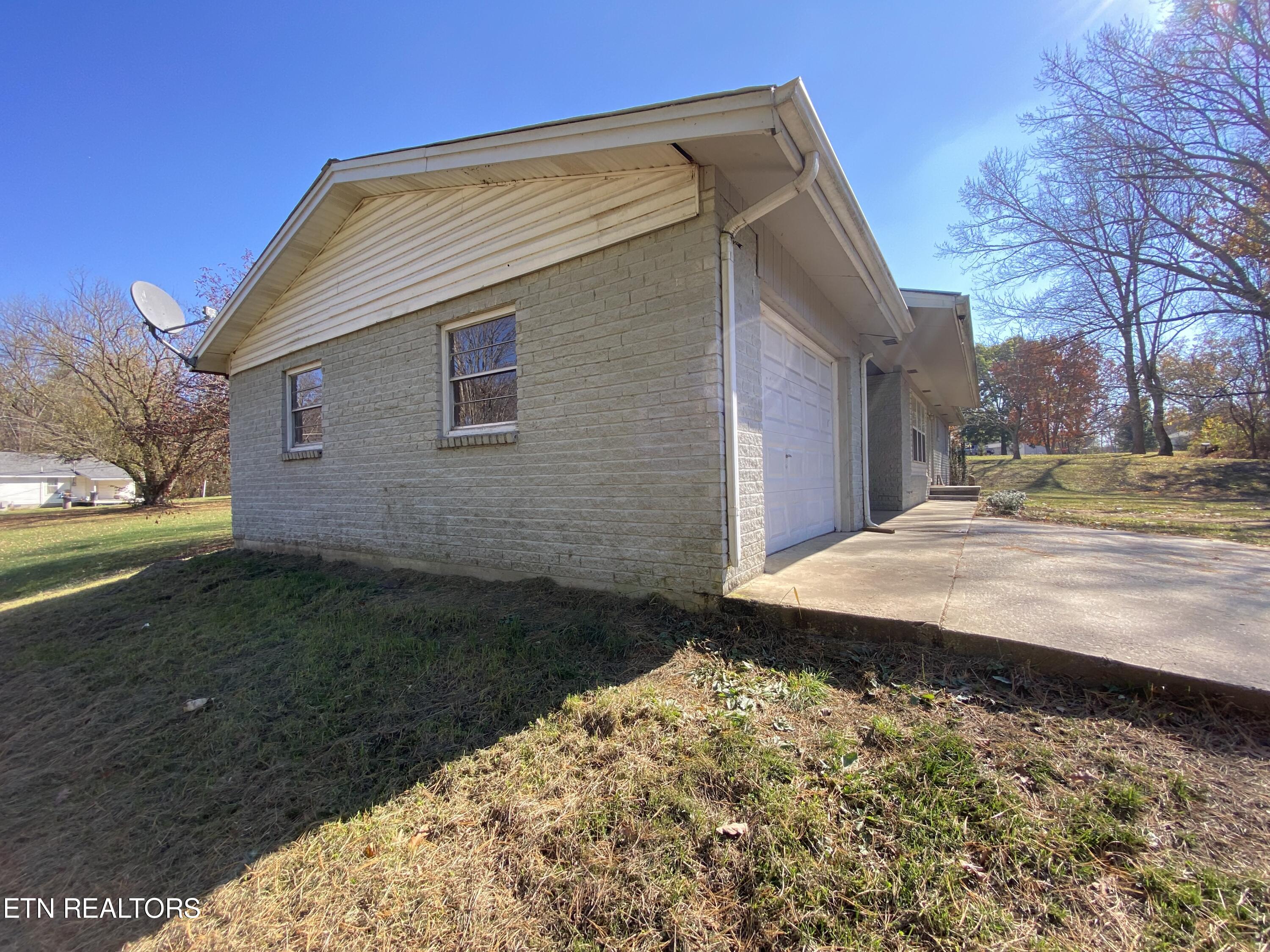 1821 Marcum Road Oneida, TN 37841 - Photo 10 of 41 IMG_9865