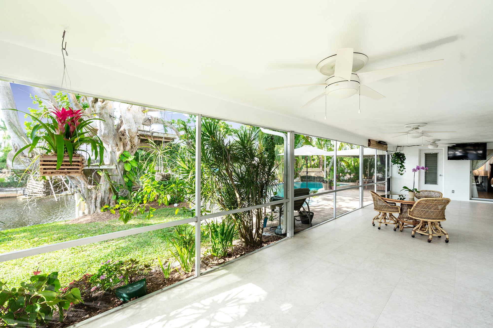 754 Peachtree Lane Boca Raton, FL 33486 - Photo 11 of 39 0965