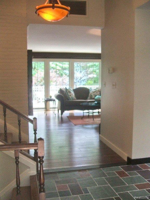 3457 Wendover Road Troy, MI 48084 - Photo 2 of 25 Hardwood Floors