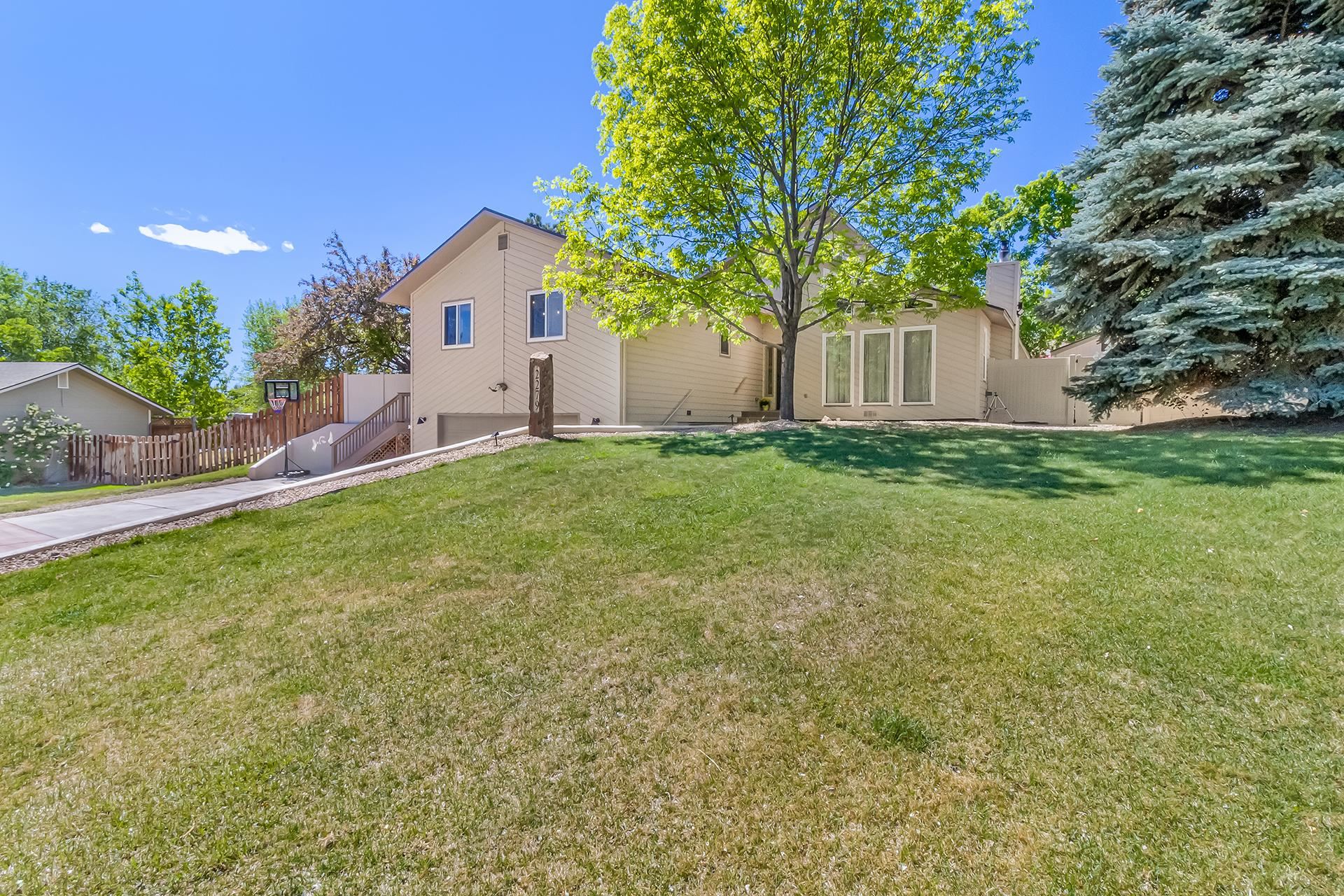 2279 Rio Linda Lane Grand Junction, CO 81507 - Photo 4 of 33