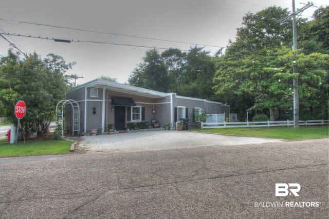 575 Morphy Avenue Fairhope, AL 36532 - Photo 4 of 24