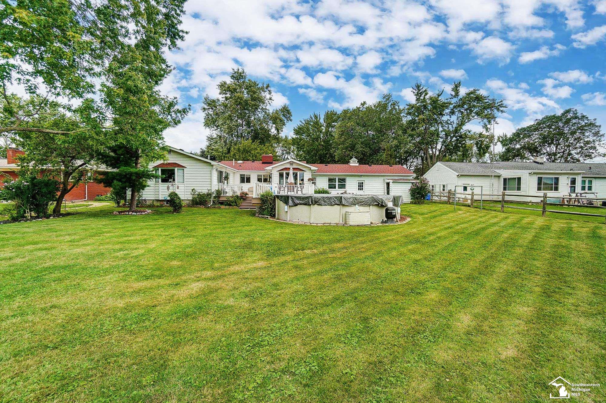 348 Ruff Drive Monroe, MI 48162 - Photo 37 of 46 Gallery Image 37
