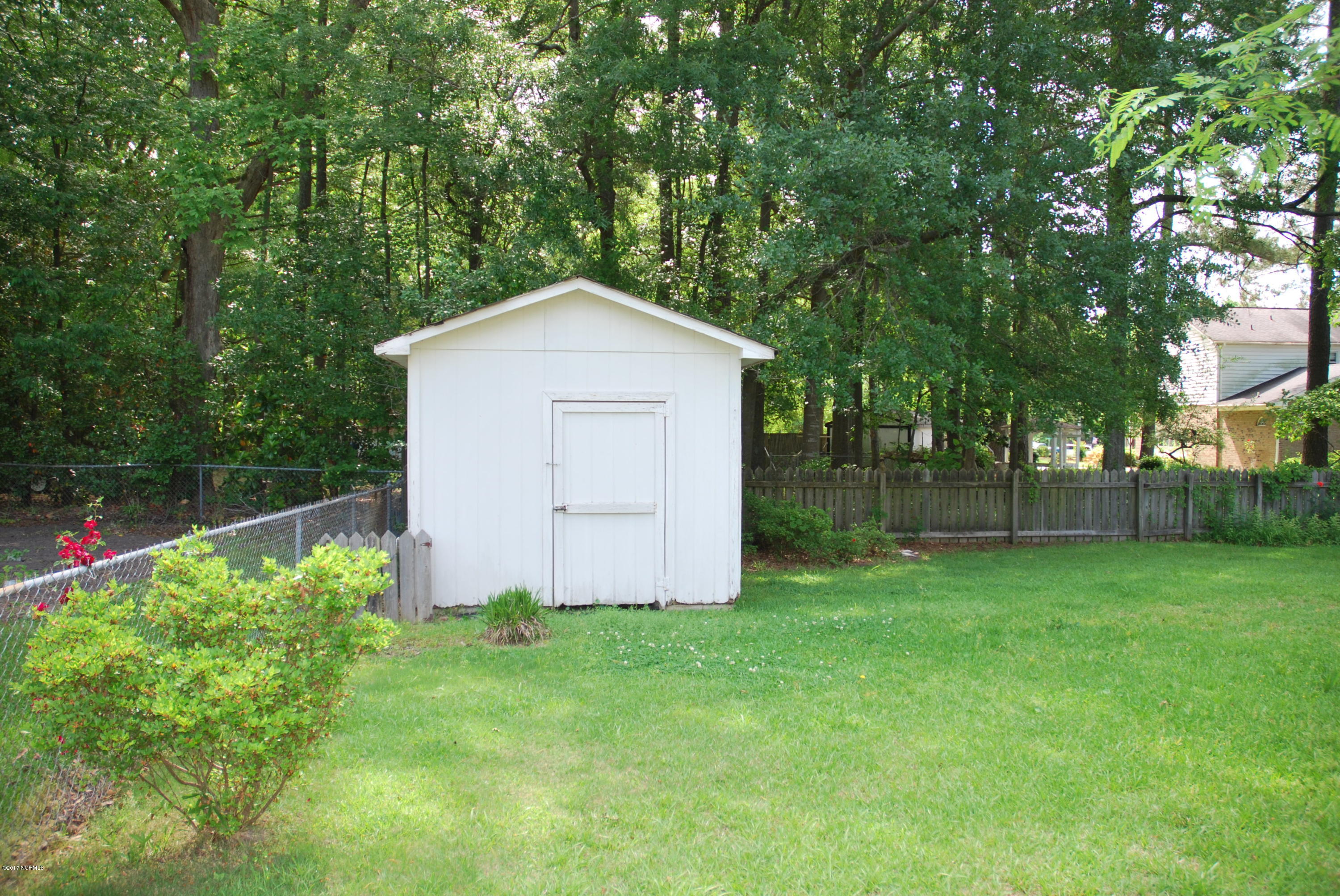 2501 Hardee Road Kinston, NC 28504 - Photo 11 of 36 DSC_0304