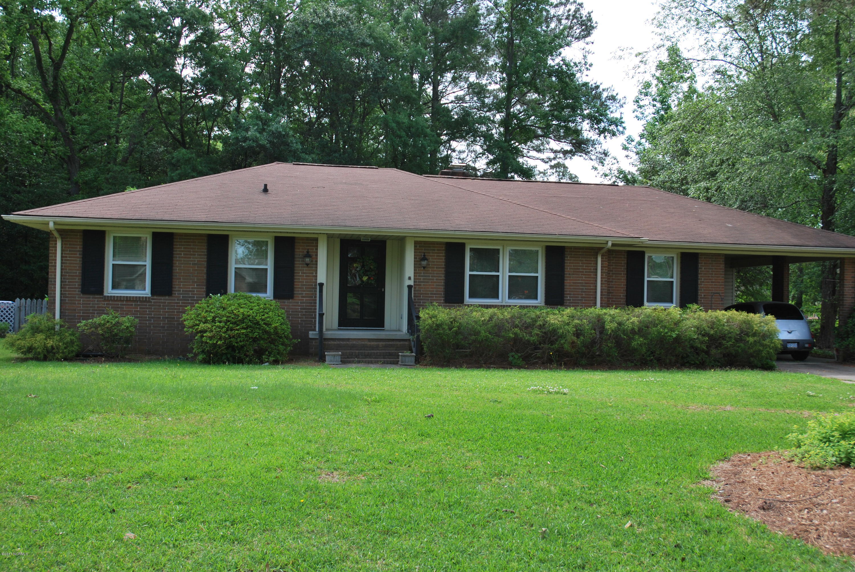 2501 Hardee Road Kinston, NC 28504 - Photo 2 of 36 DSC_0305