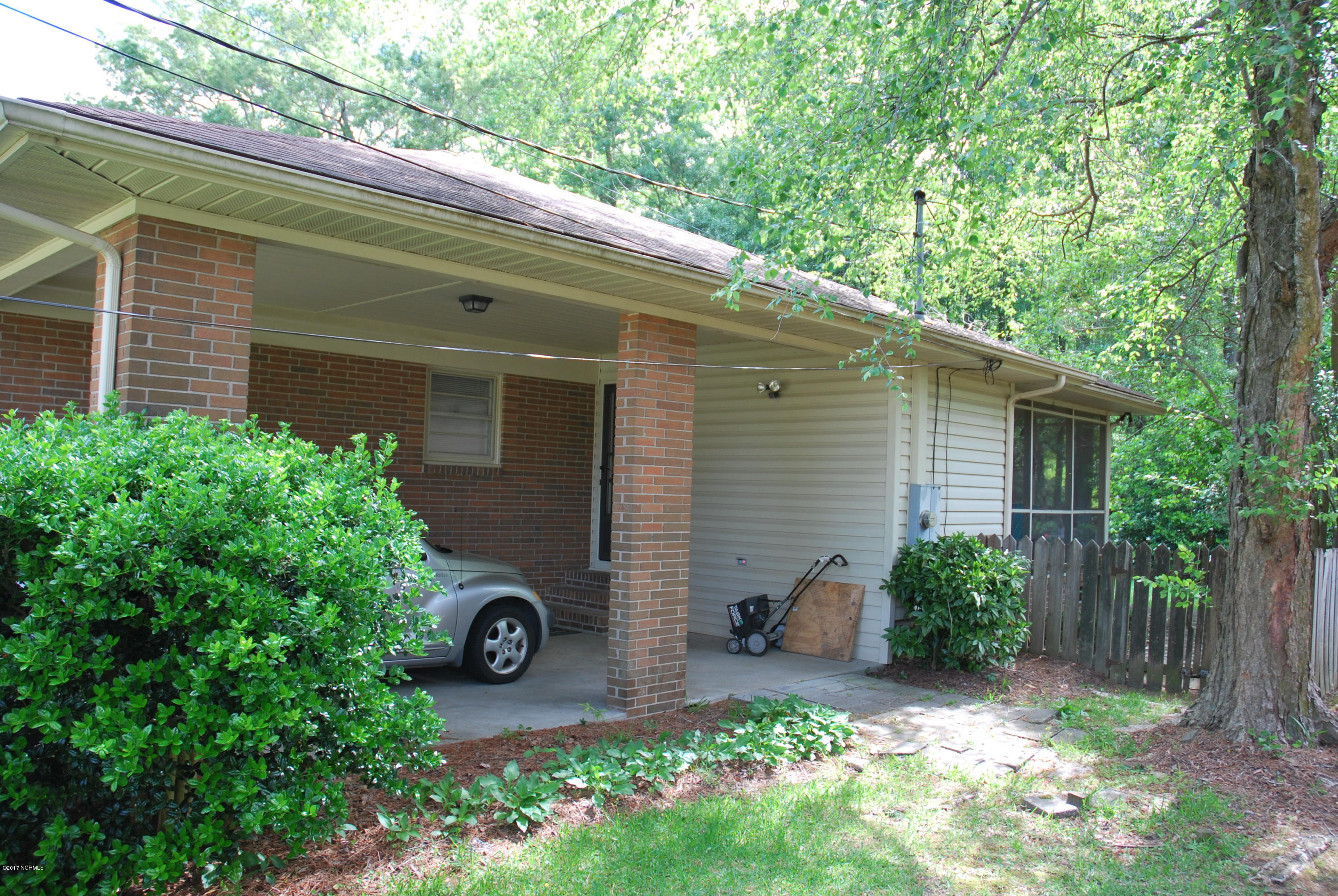 2501 Hardee Road Kinston, NC 28504 - Photo 3 of 36 DSC_0296