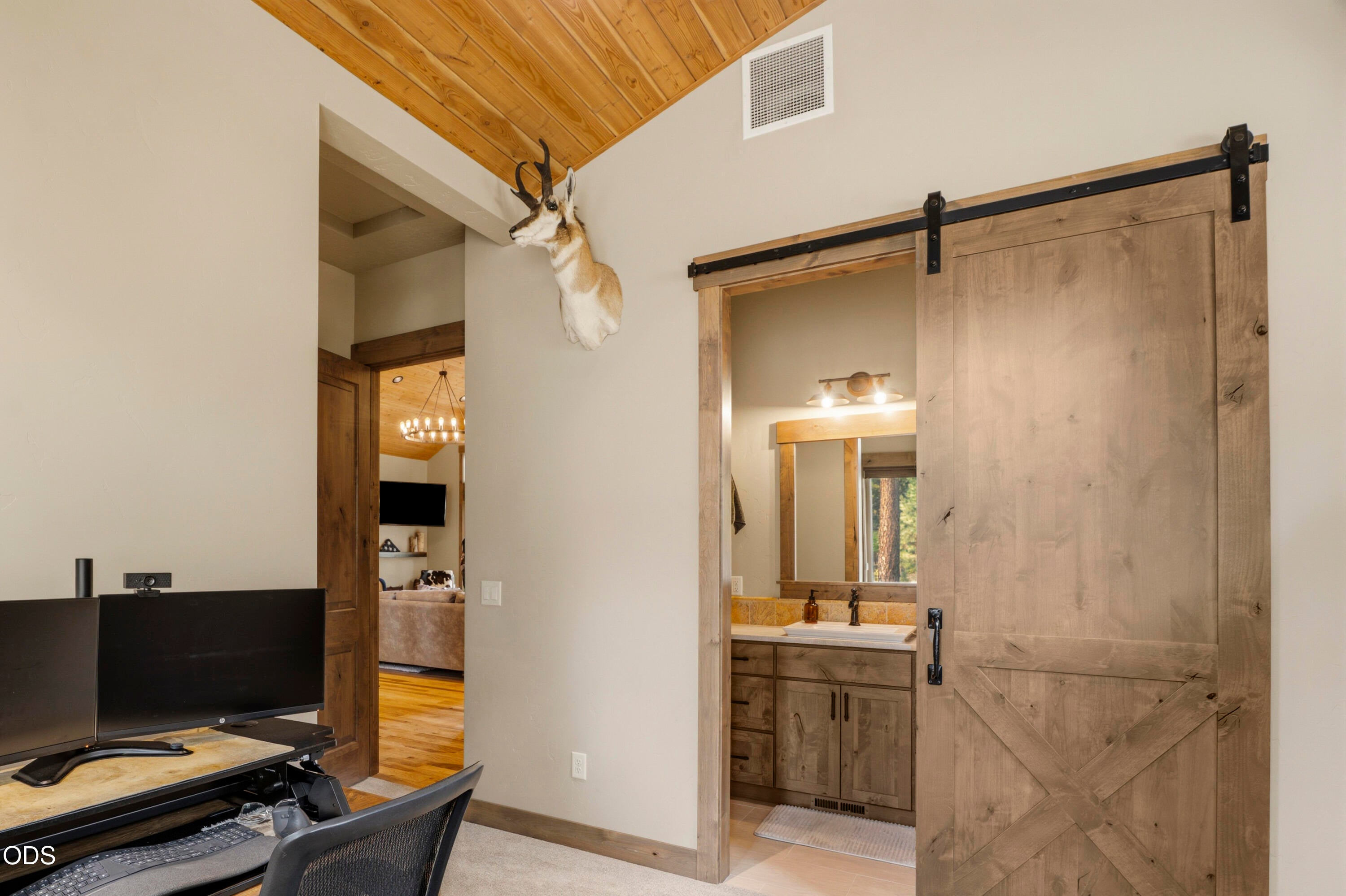 56413 Fireglass Loop, Unit 194 Bend, OR 97707 - Photo 40 of 60 Gallery Image 40