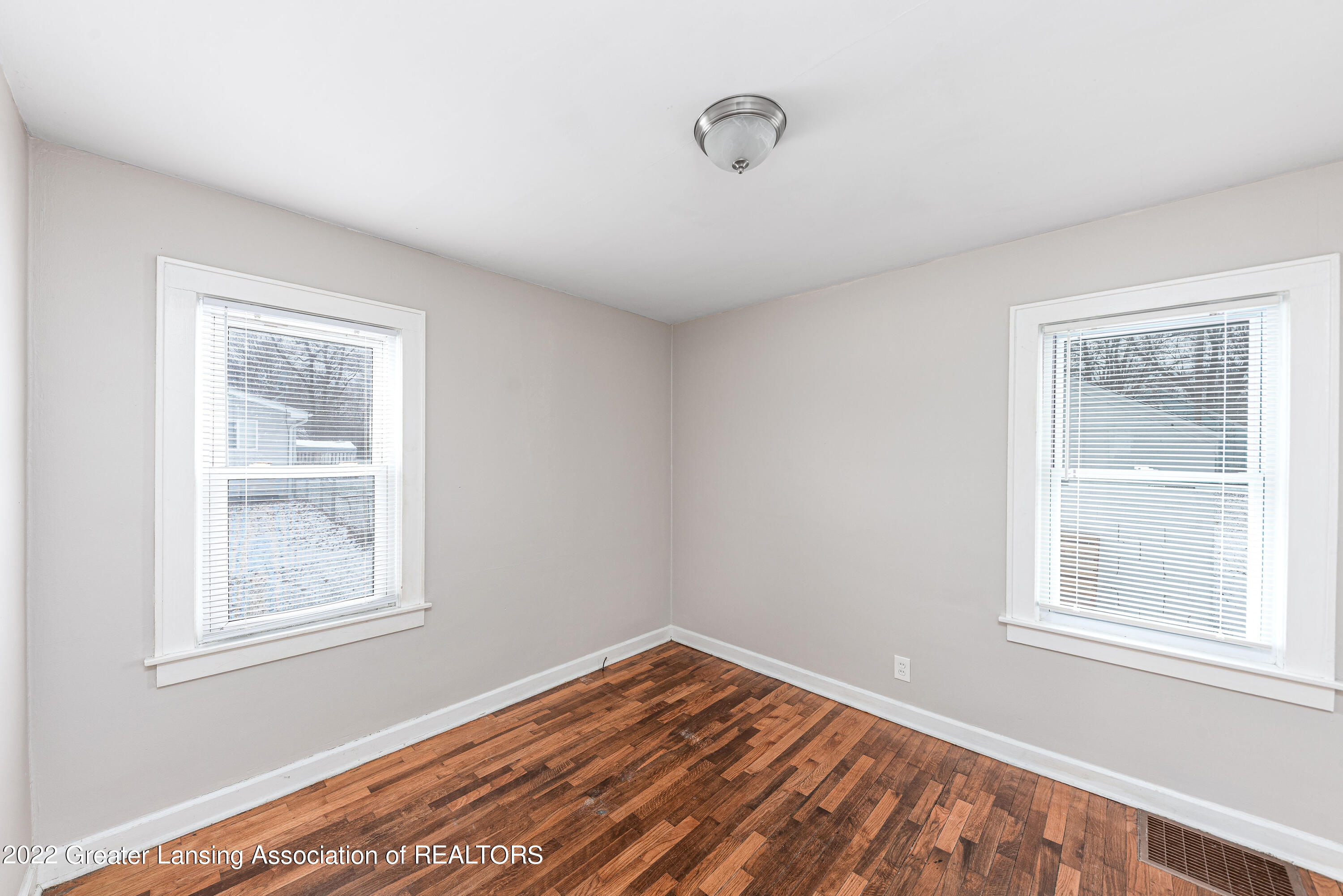 2704 West Holmes Road Lansing, MI 48911 - Photo 13 of 19 DSC_5711-Edit