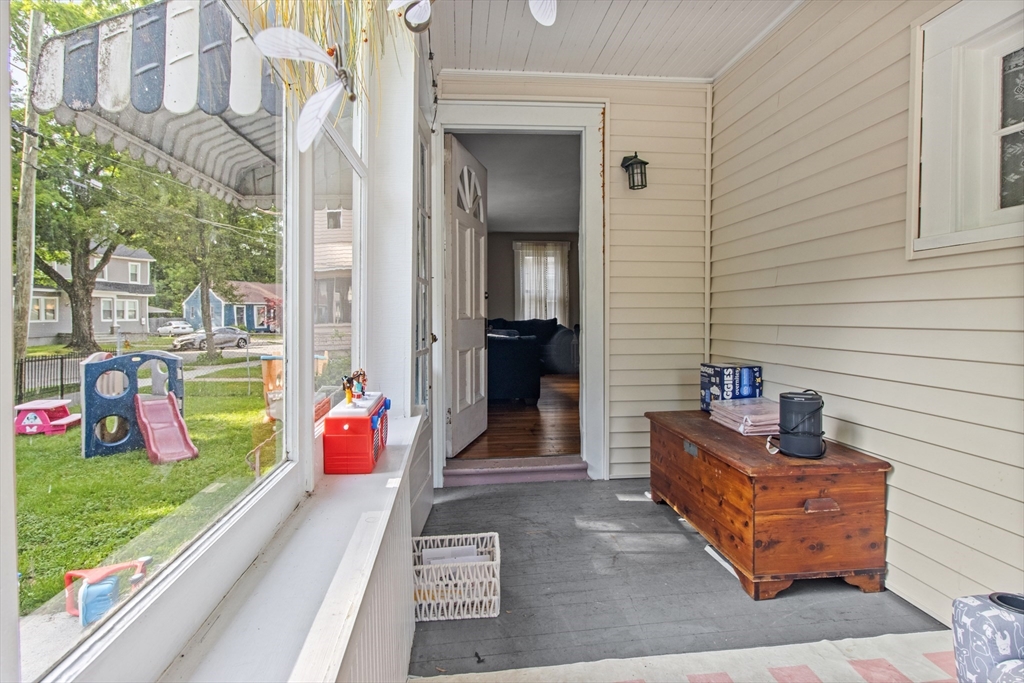 81 Eleanor Road Springfield, MA 01108 - Photo 4 of 23