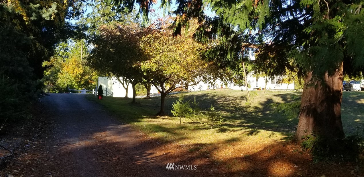 1403 East Dallman Road Camano Island, WA 98282 - Photo 2 of 20