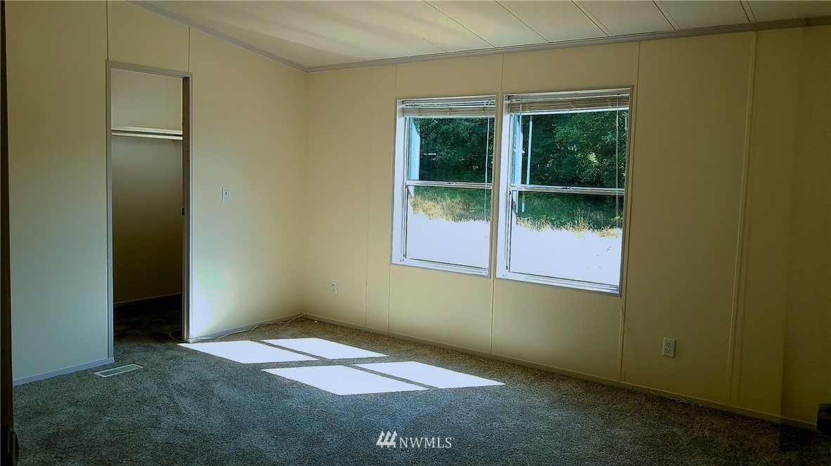 1403 East Dallman Road Camano Island, WA 98282 - Photo 16 of 20