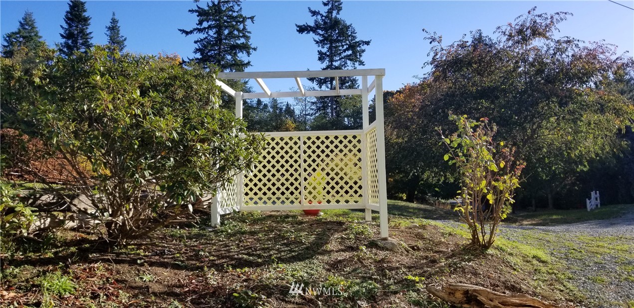 1403 East Dallman Road Camano Island, WA 98282 - Photo 3 of 20