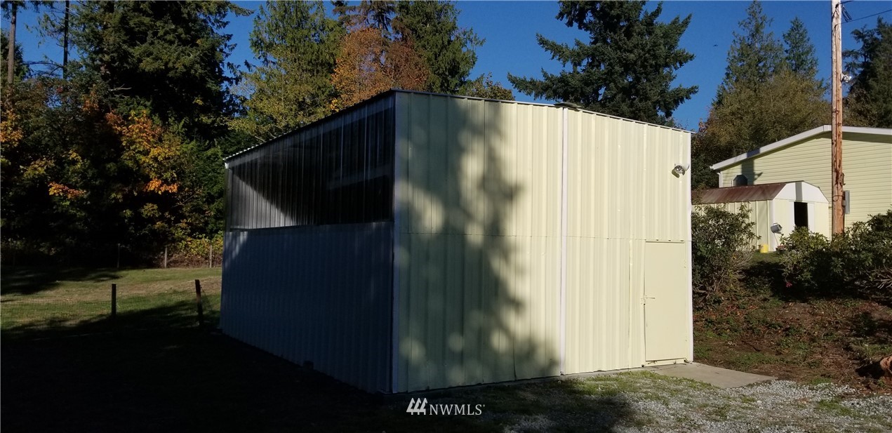 1403 East Dallman Road Camano Island, WA 98282 - Photo 4 of 20