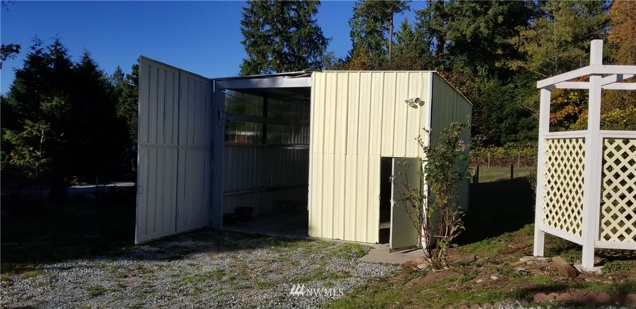 1403 East Dallman Road Camano Island, WA 98282 - Photo 5 of 20