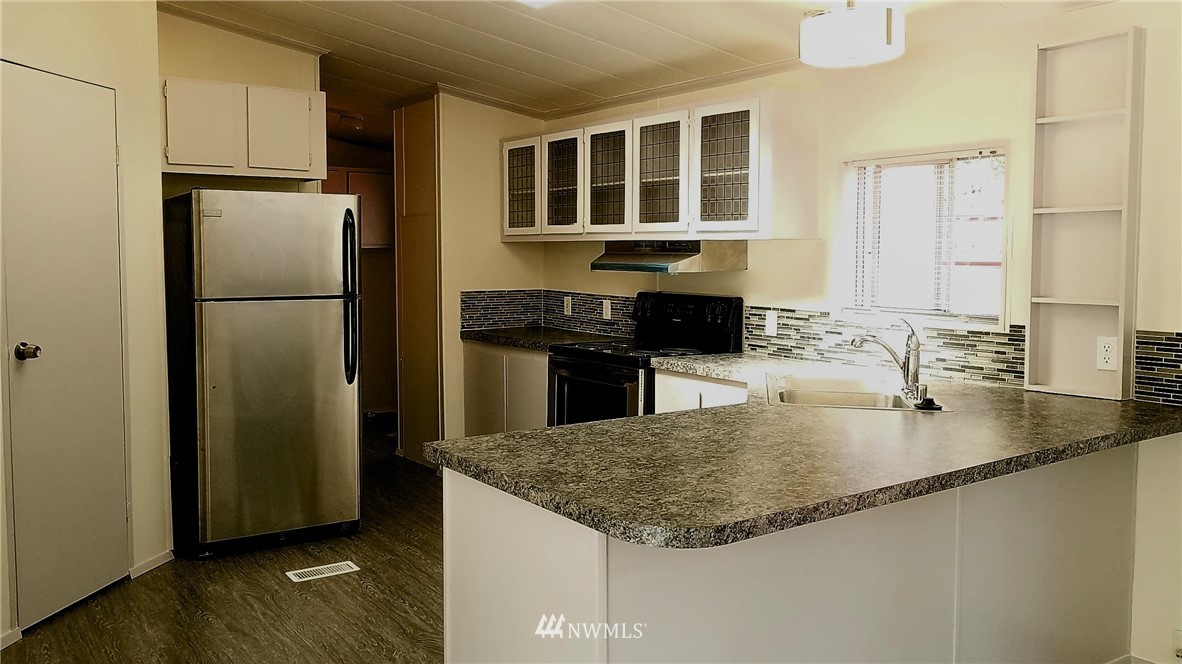 1403 East Dallman Road Camano Island, WA 98282 - Photo 9 of 20