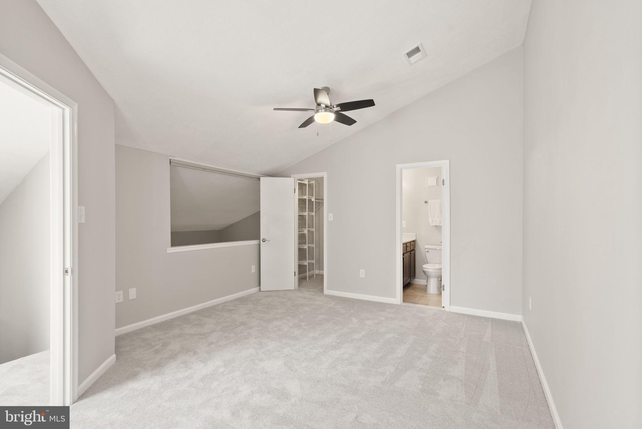 10158 Oakton Terrace Road Oakton, VA 22124 - Photo 23 of 35