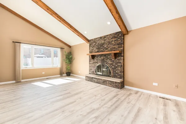 $669,900 | 1019 Sable Drive, Addison, IL 60101