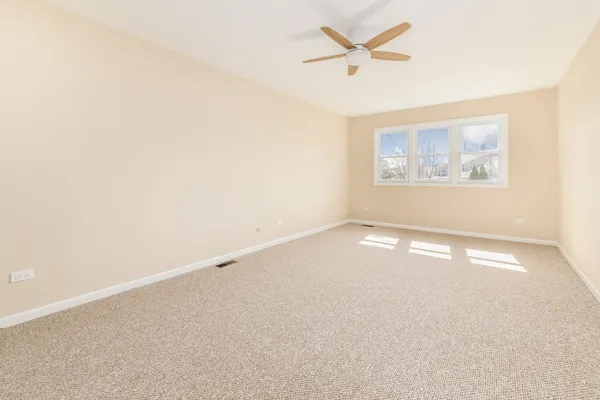 $669,900 | 1019 Sable Drive, Addison, IL 60101