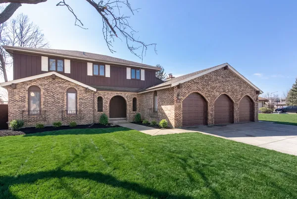 $669,900 | 1019 Sable Drive, Addison, IL 60101