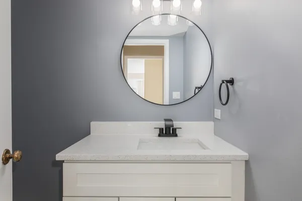 $669,900 | 1019 Sable Drive, Addison, IL 60101