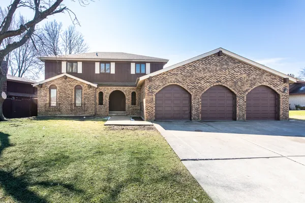 $669,900 | 1019 Sable Drive, Addison, IL 60101