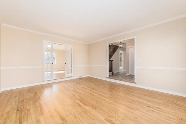 $669,900 | 1019 Sable Drive, Addison, IL 60101