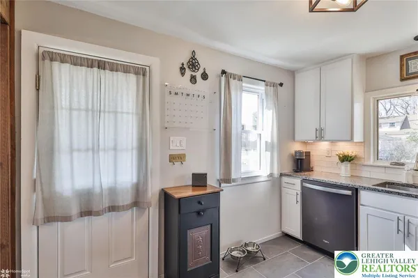 $289,000 | 529 Oakwood Street, Easton, PA 18045