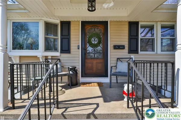 $289,000 | 529 Oakwood Street, Easton, PA 18045