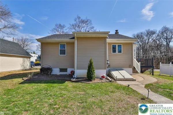 $289,000 | 529 Oakwood Street, Easton, PA 18045