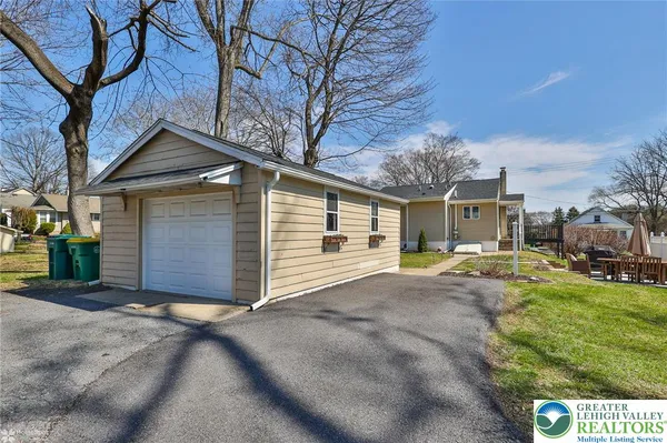 $289,000 | 529 Oakwood Street, Easton, PA 18045