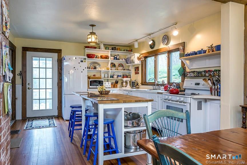 17 Church Hill Road Washington, CT 06794 - Photo 6 of 22 Gallery Image 6